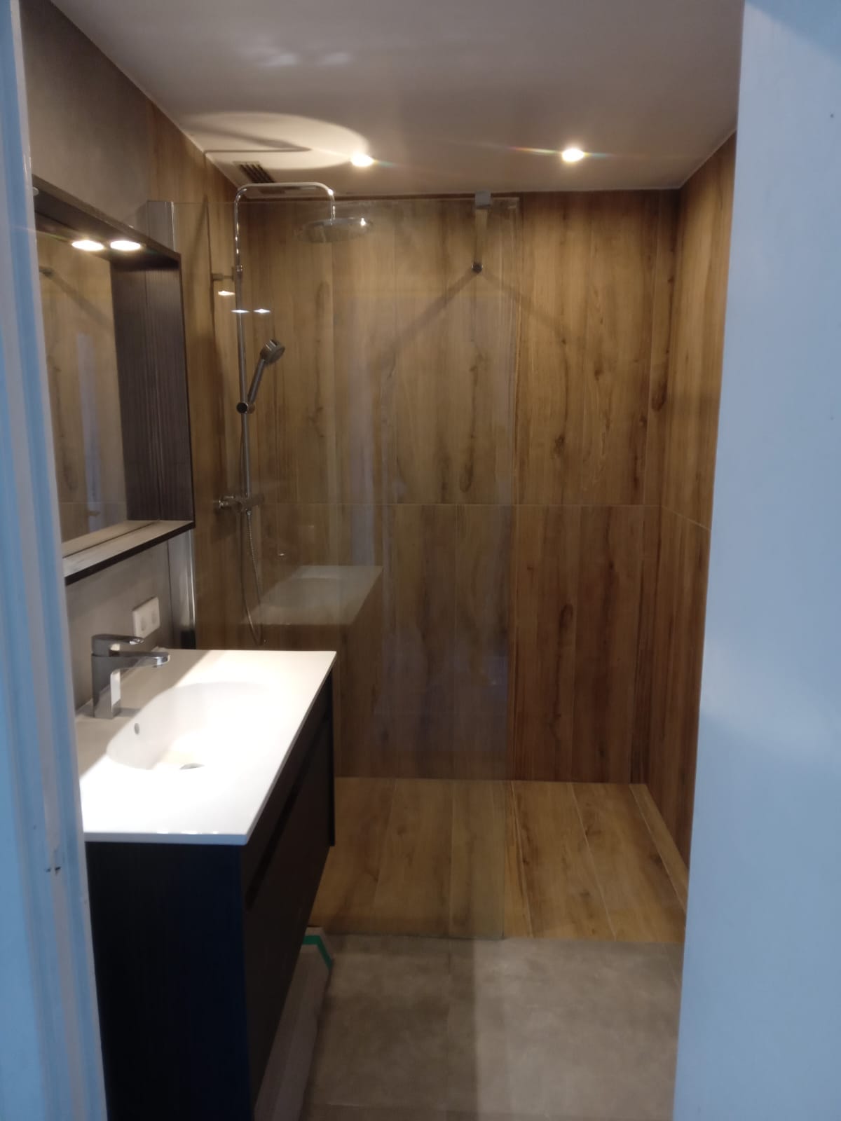 Houtlook met inloopdouche
