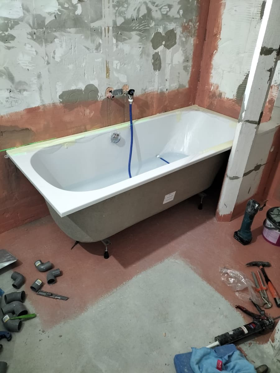 Bad ingepakt tijdens de afbouw
